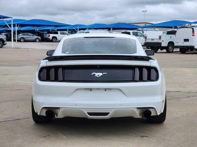2016 Ford Mustang Vehicle Photo in DENTON, TX 76210-9321