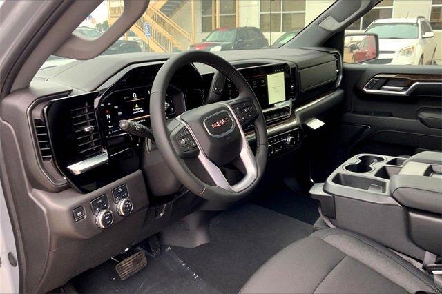 2024 GMC Sierra 1500 Vehicle Photo in TOPEKA, KS 66609-0000