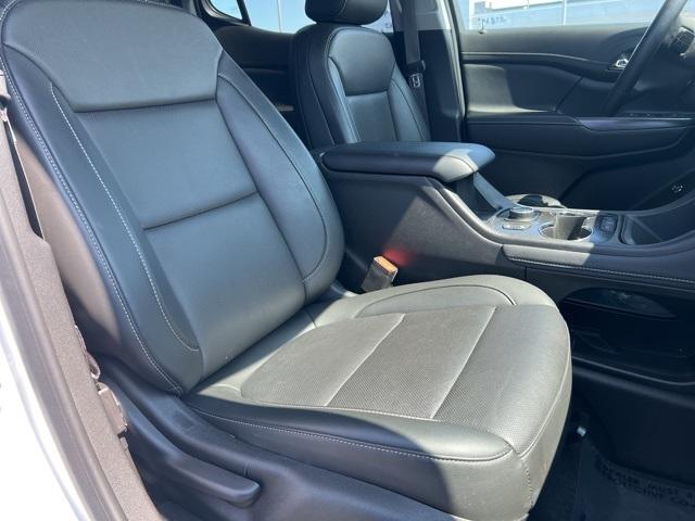 2023 GMC Acadia Vehicle Photo in GREEN BAY, WI 54304-5303