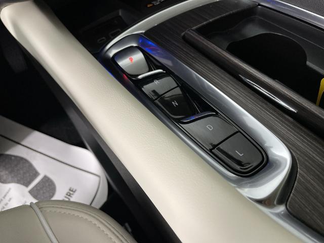 2024 Buick Enclave Vehicle Photo in GILBERT, AZ 85297-0402