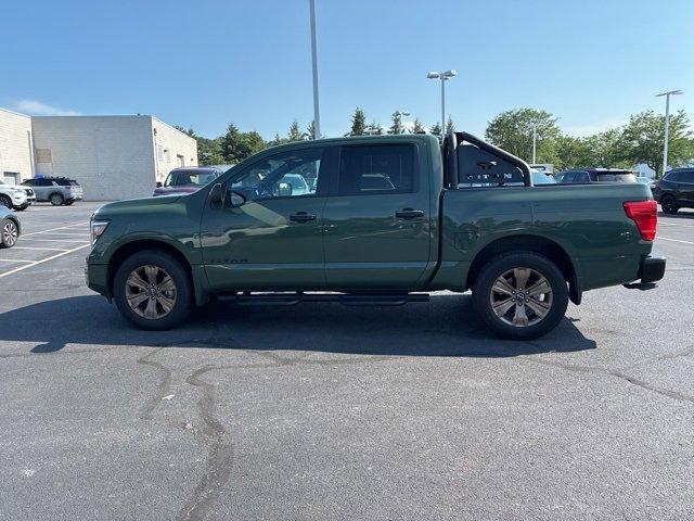 2024 Nissan Titan Vehicle Photo in Harrisburg, PA 17111-1033