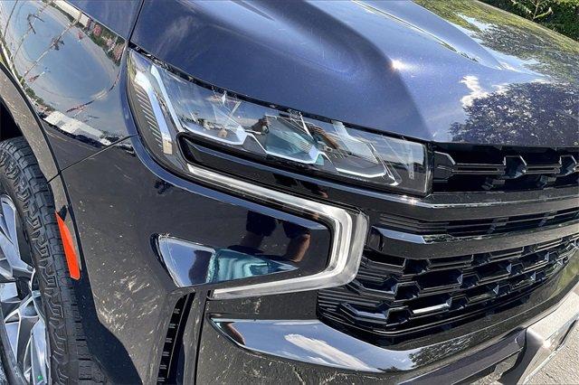 2024 Chevrolet Suburban Vehicle Photo in INDEPENDENCE, MO 64055-1314