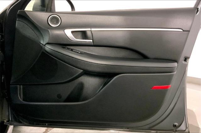 2021 Hyundai SONATA Vehicle Photo in Lees Summit, MO 64086