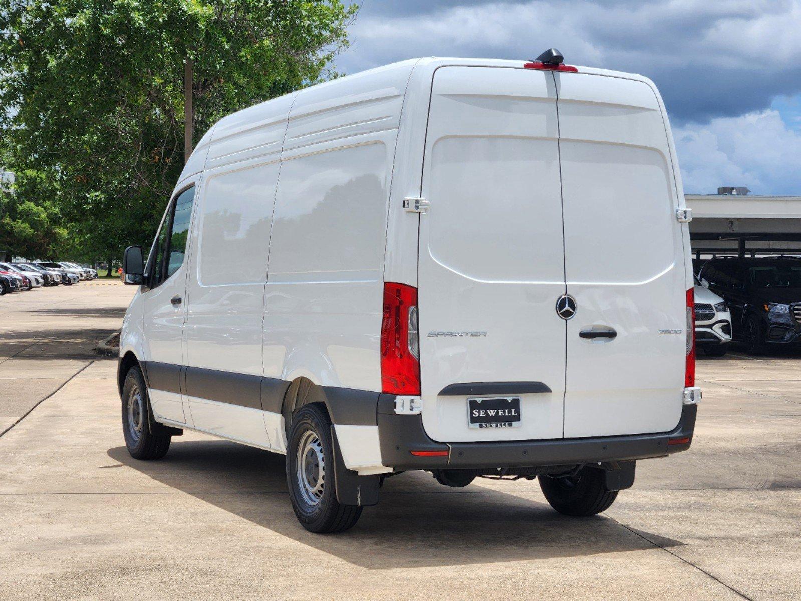 2024 Mercedes-Benz Sprinter Cargo Van Vehicle Photo in HOUSTON, TX 77079