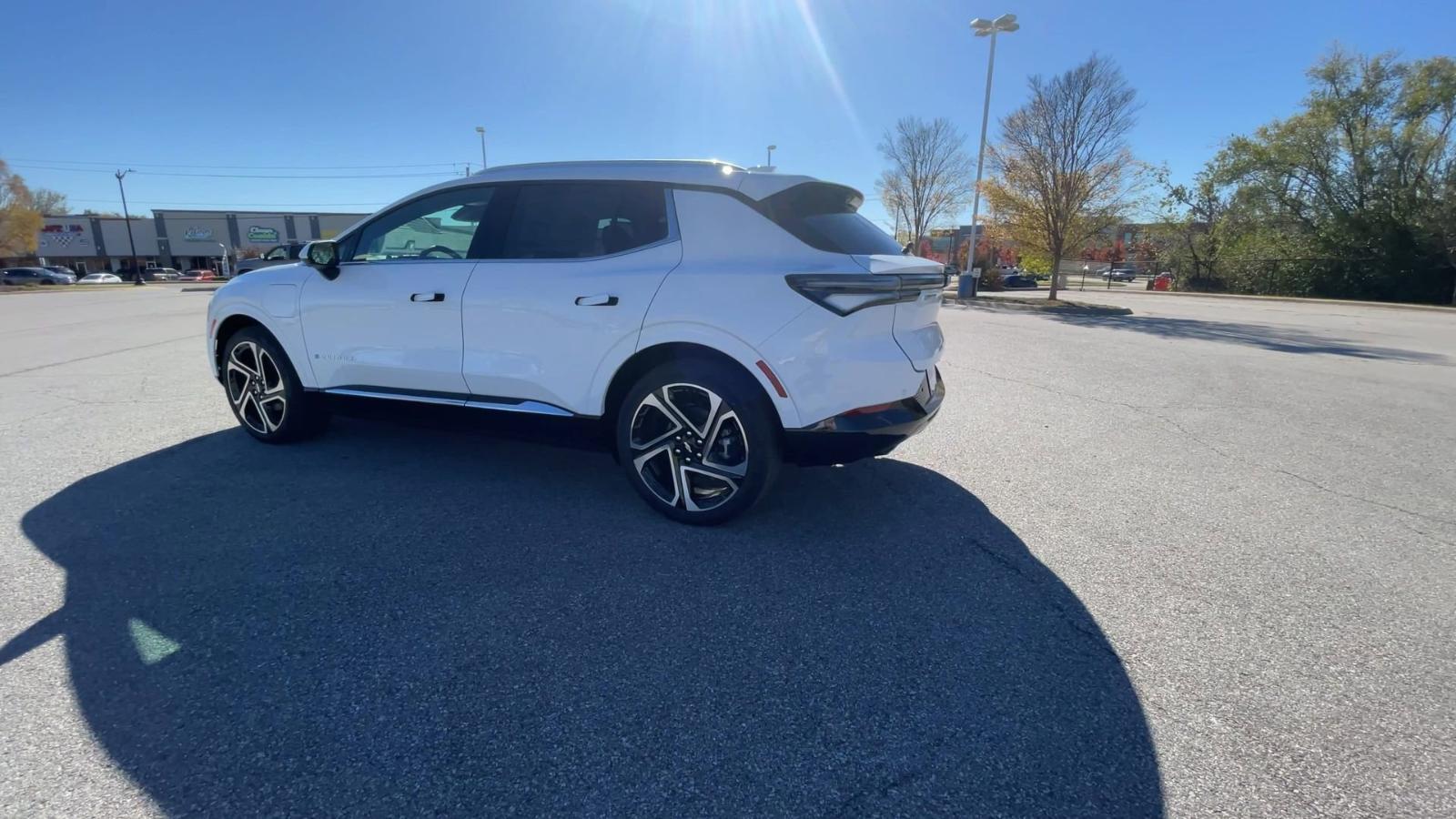 2025 Chevrolet Equinox EV Vehicle Photo in BENTONVILLE, AR 72712-4322