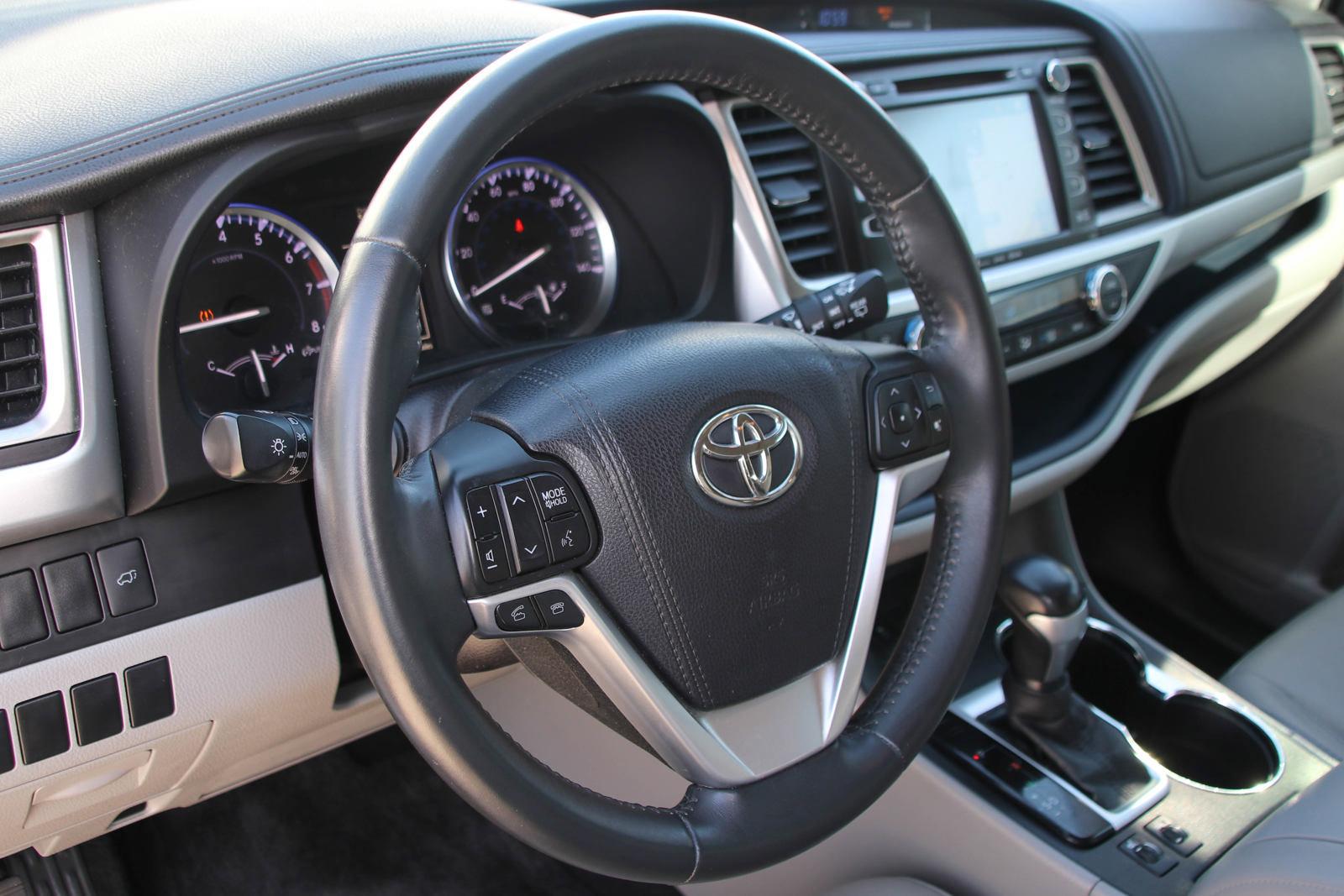 2016 Toyota Highlander Vehicle Photo in SUGAR LAND, TX 77478