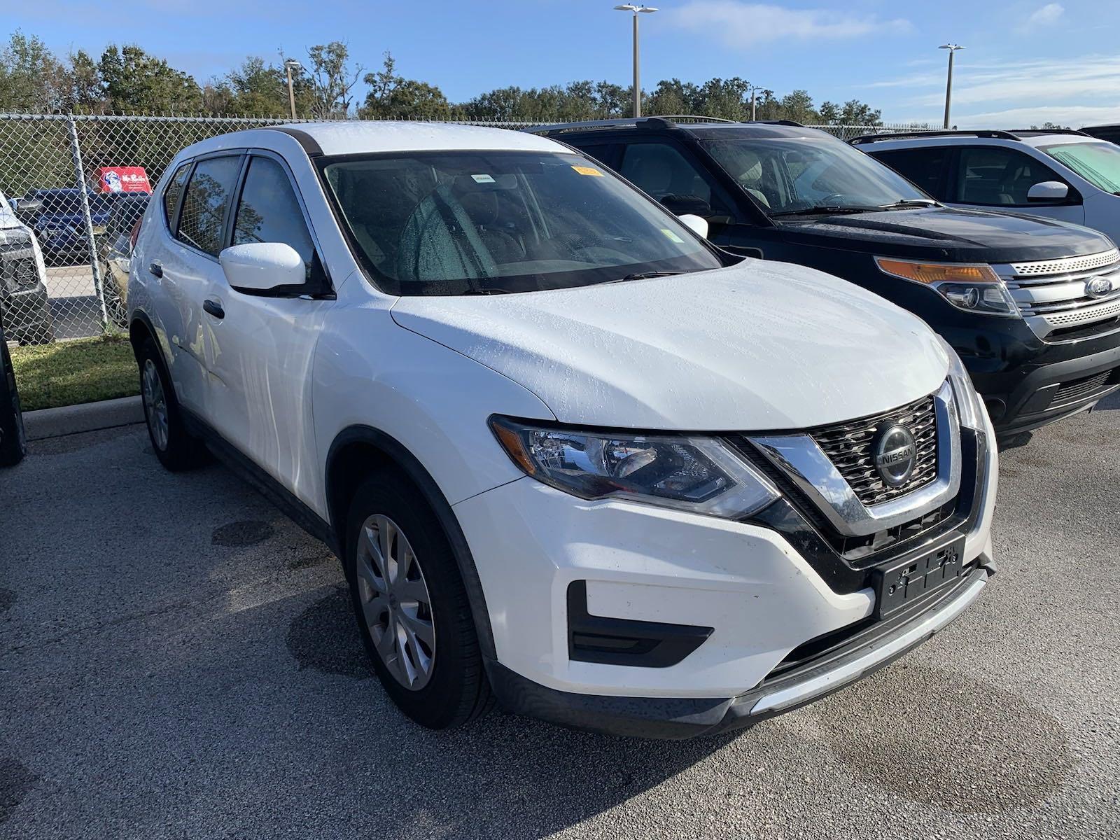 Used 2018 Nissan Rogue S with VIN KNMAT2MT0JP578846 for sale in Winter Haven, FL