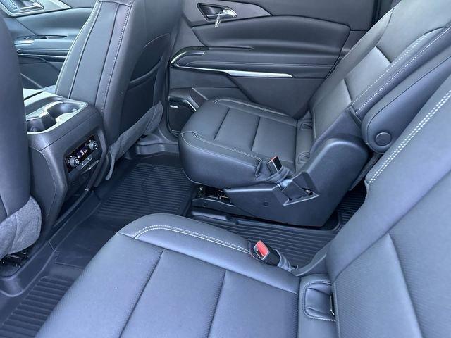 2025 Chevrolet Traverse Vehicle Photo in RIVERSIDE, CA 92504-4106