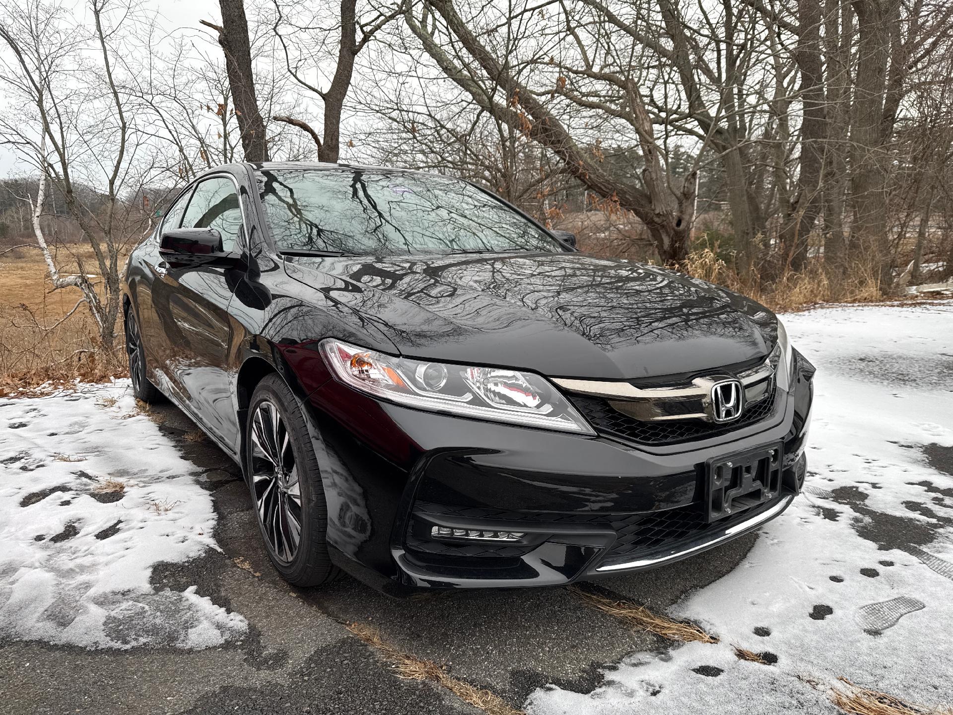 2017 Honda Accord Coupe Vehicle Photo in SOUTH PORTLAND, ME 04106-1997