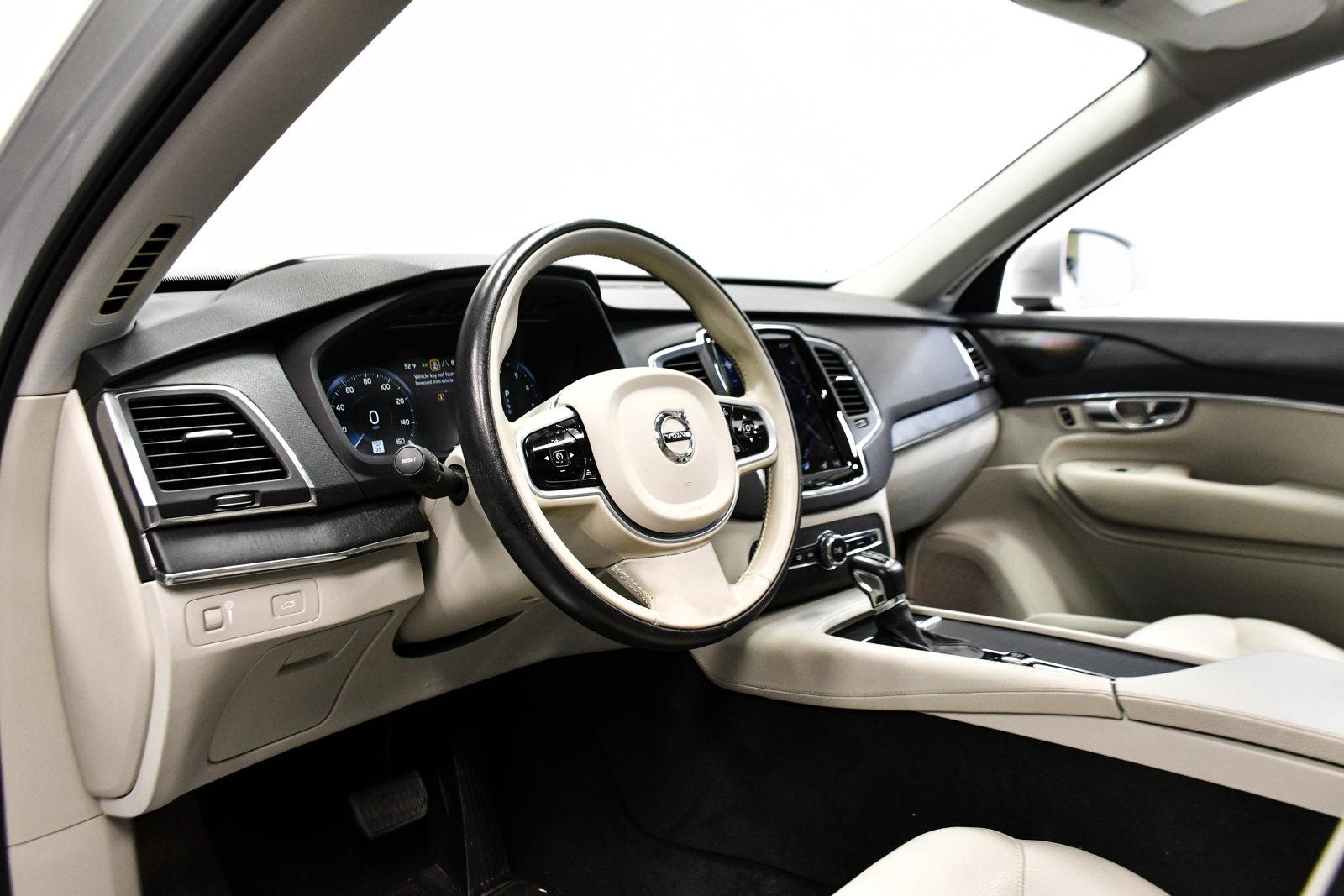 2020 Volvo XC90 Vehicle Photo in DALLAS, TX 75235