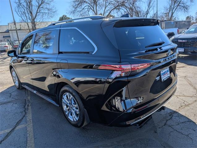 2023 Toyota Sienna Vehicle Photo in AURORA, CO 80012-4011