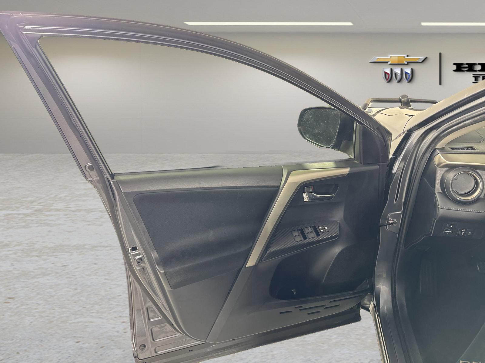 2015 Toyota RAV4 Vehicle Photo in GEORGETOWN, TX 78626-7508