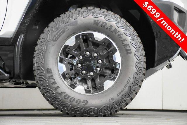 2024 GMC HUMMER EV SUV Vehicle Photo in PUYALLUP, WA 98371-4149