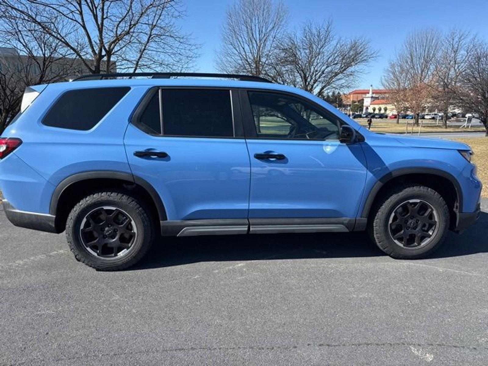 2025 Honda Pilot Vehicle Photo in Harrisburg, PA 17111