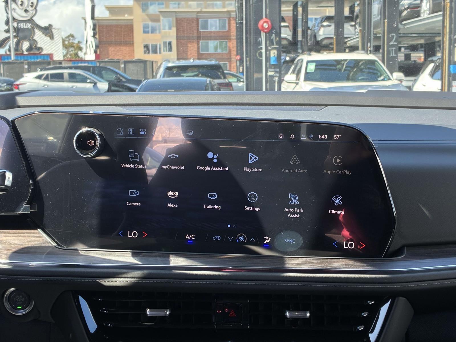 2025 Chevrolet Suburban Vehicle Photo in LOS ANGELES, CA 90007-3794