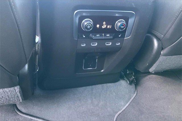 2021 Chevrolet Suburban Vehicle Photo in INDEPENDENCE, MO 64055-1377