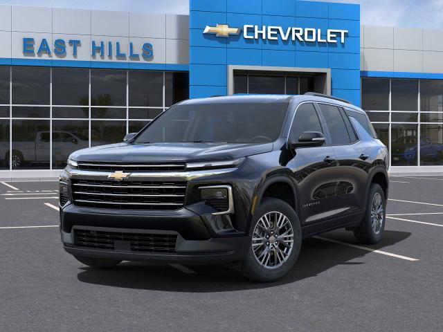 2025 Chevrolet Traverse Vehicle Photo in Roslyn, NY 11576