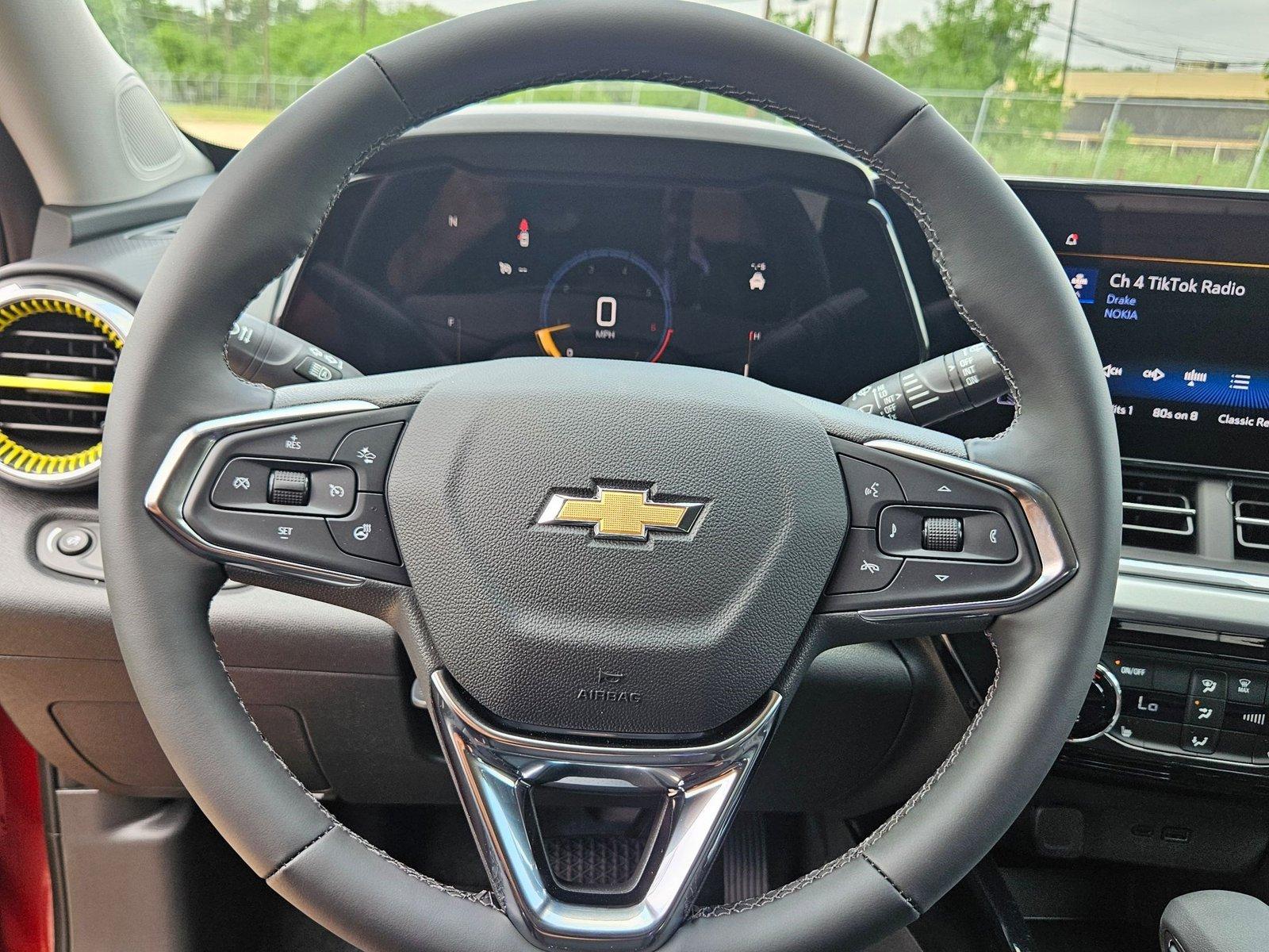 2025 Chevrolet Trax Vehicle Photo in WACO, TX 76710-2592