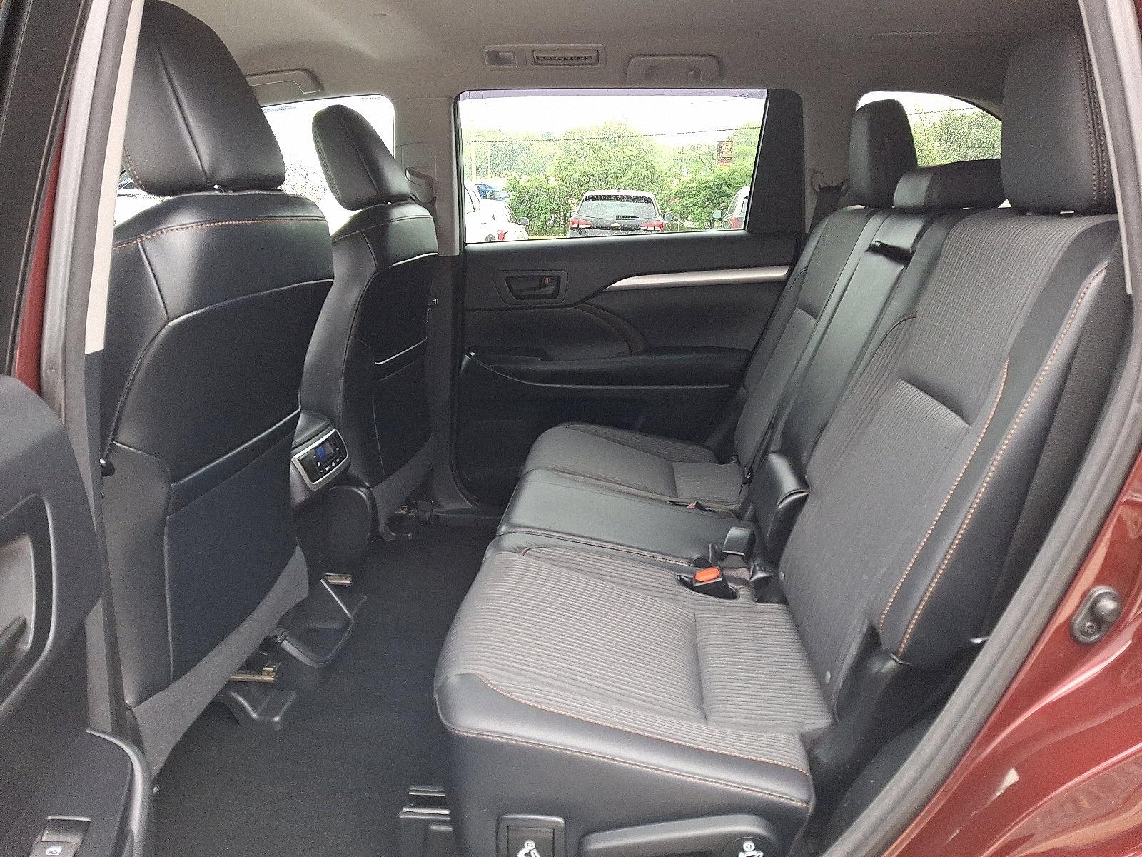 2015 Toyota Highlander Vehicle Photo in BETHLEHEM, PA 18017-9401