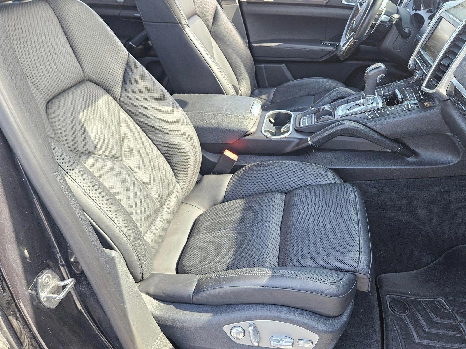 2016 Porsche Cayenne Vehicle Photo in Tampa, FL 33614
