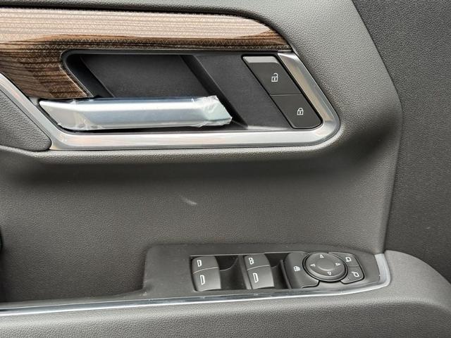 2025 Chevrolet Silverado 1500 Vehicle Photo in COLUMBIA, MO 65203-3903