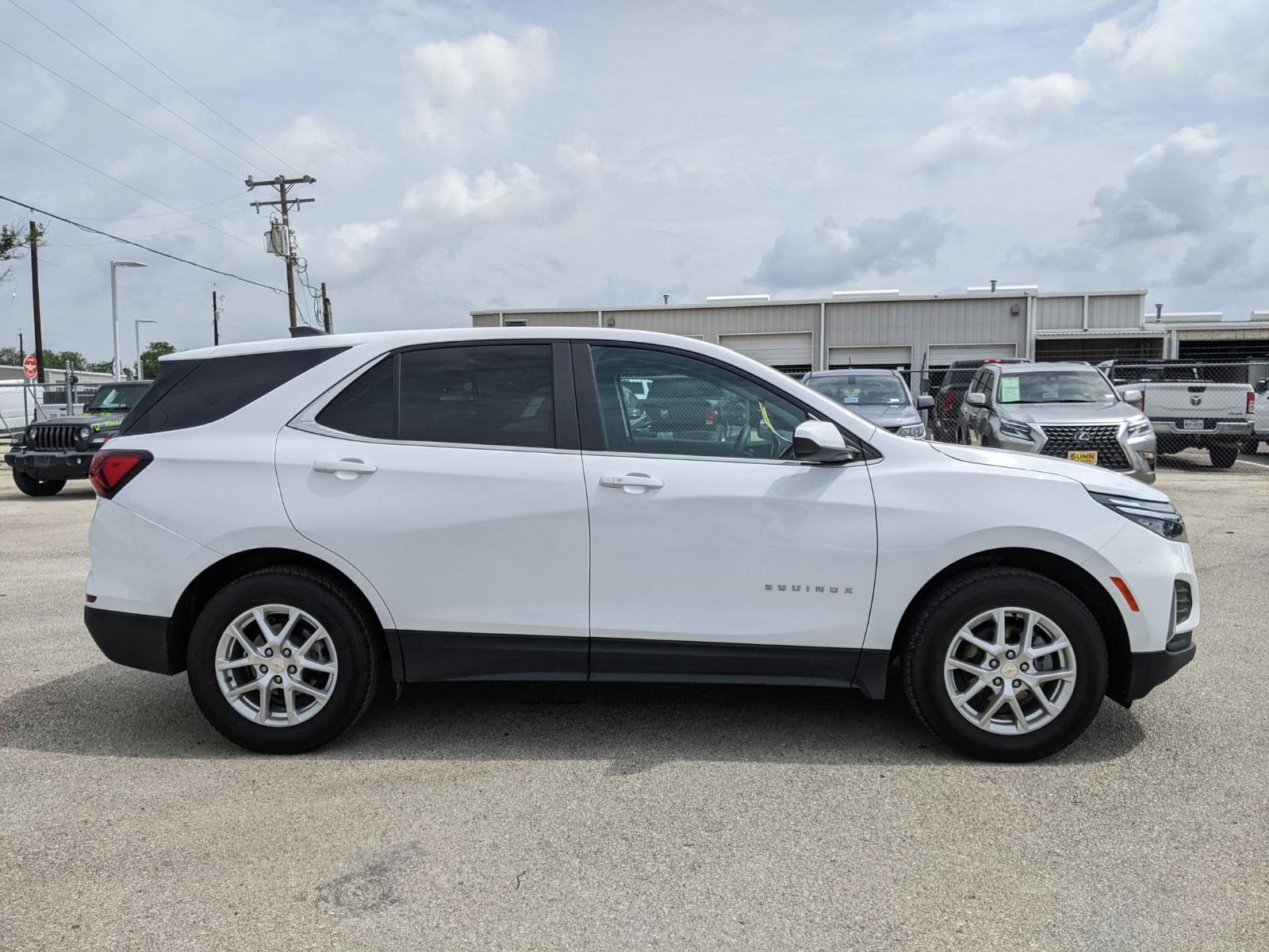 2024 Chevrolet Equinox Vehicle Photo in Seguin, TX 78155