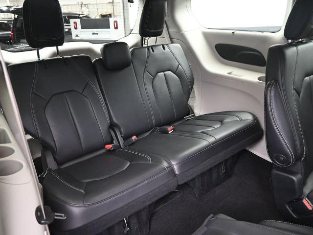 2022 Chrysler Pacifica Vehicle Photo in Cedar Rapids, IA 52402