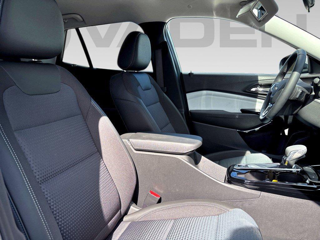 2025 Chevrolet Trax Vehicle Photo in SAVANNAH, GA 31406-4513