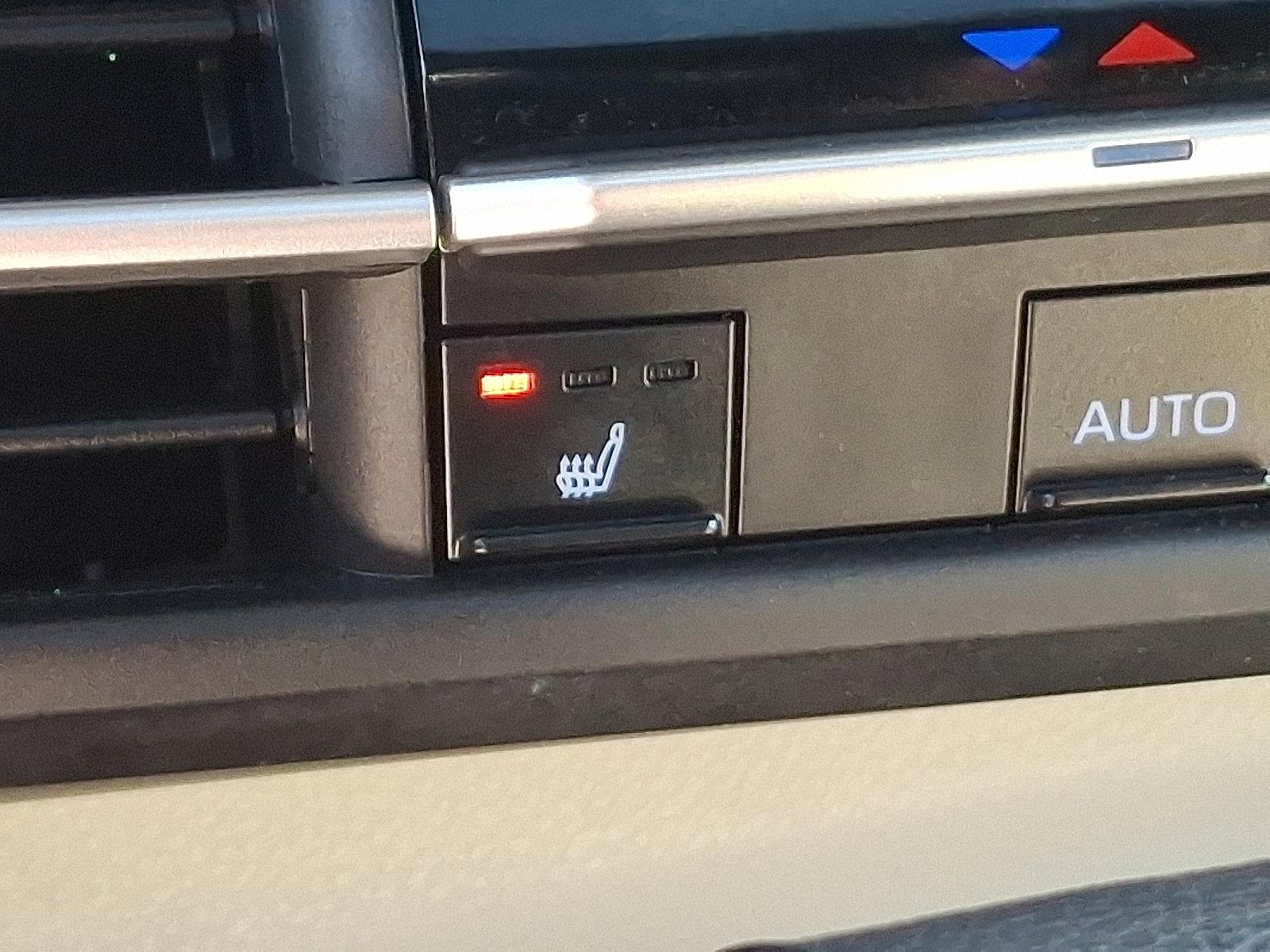 2022 Toyota Sienna Vehicle Photo in Trevose, PA 19053