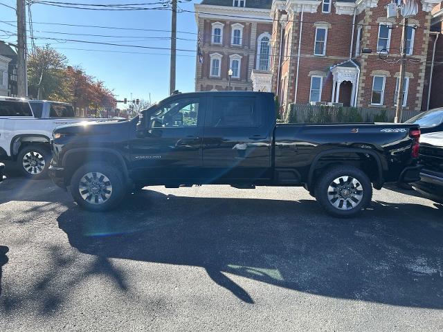 2025 Chevrolet Silverado 2500 HD Vehicle Photo in INDIANA, PA 15701-1897