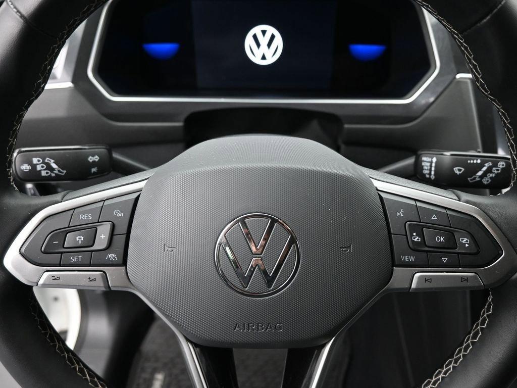 2022 Volkswagen Tiguan Vehicle Photo in Marion, IA 52302