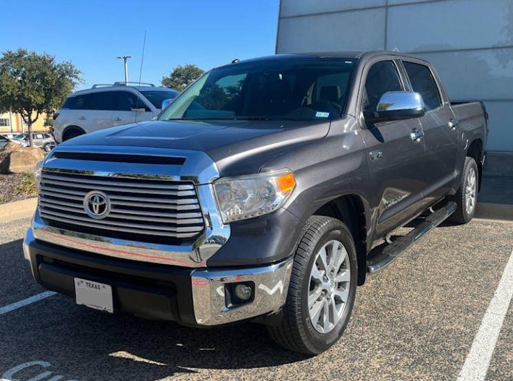 2017 Toyota Tundra 2WD Vehicle Photo in Fort Worth, TX 76132