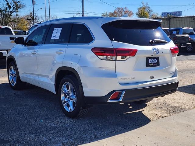 2017 Toyota Highlander Vehicle Photo in PARIS, TX 75460-2116