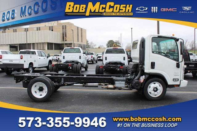 2024 Chevrolet Low Cab Forward 4500 Vehicle Photo in COLUMBIA, MO 65203-3903