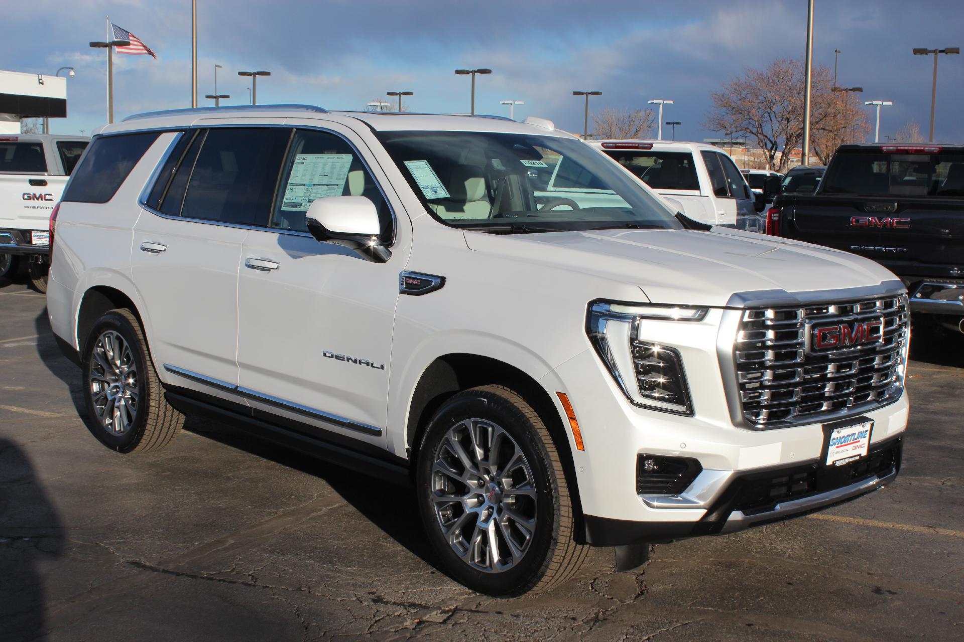 2025 GMC Yukon Vehicle Photo in AURORA, CO 80012-4011