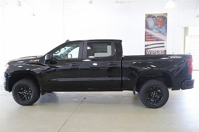 2025 Chevrolet Silverado 1500 Vehicle Photo in MEDINA, OH 44256-9001