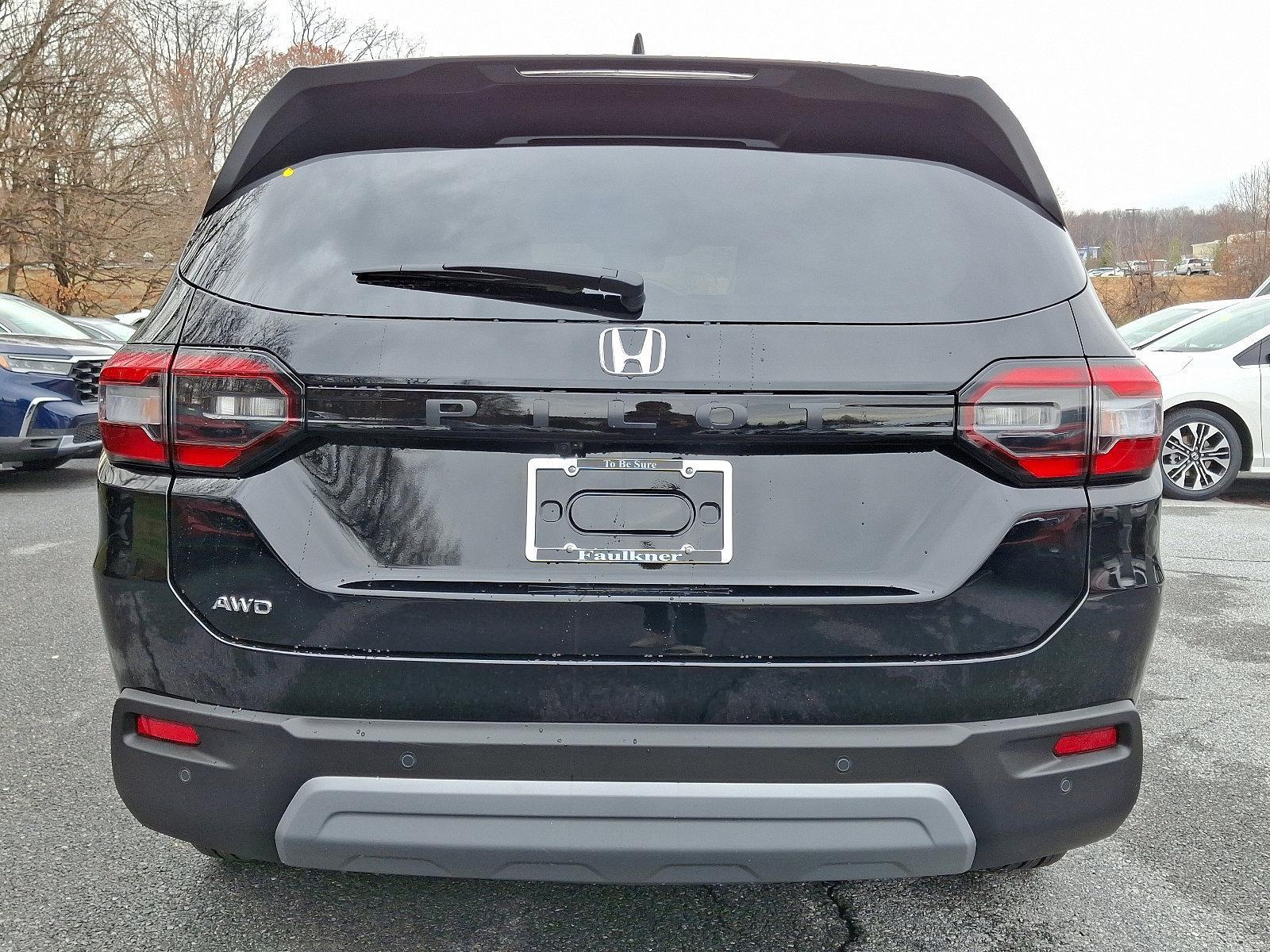 2025 Honda Pilot Vehicle Photo in Harrisburg, PA 17111
