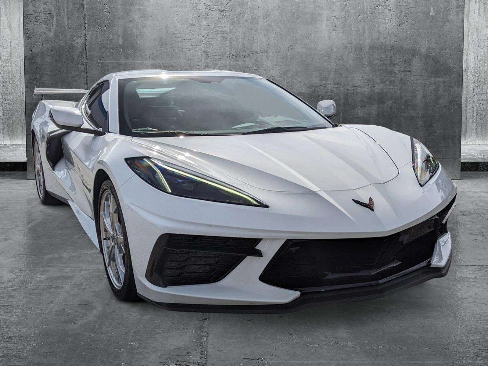 2021 Chevrolet Corvette 2LT photo 3