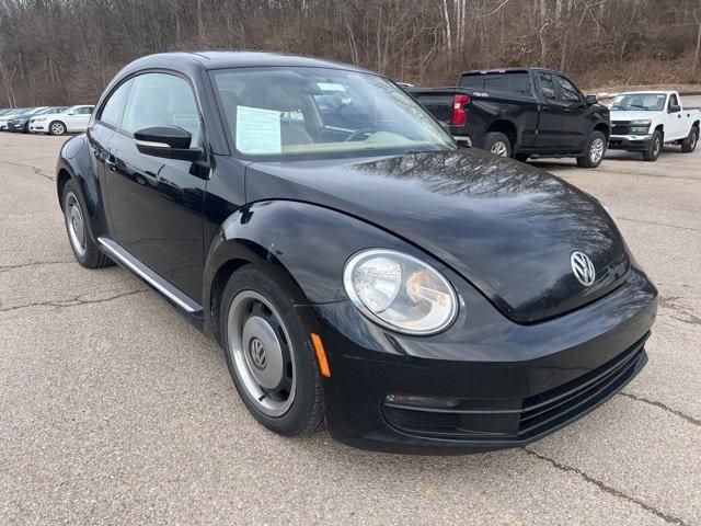 2013 Volkswagen Beetle Coupe Vehicle Photo in MILFORD, OH 45150-1684