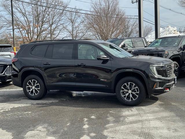 2025 GMC Acadia Vehicle Photo in LOWELL, MA 01852-4336