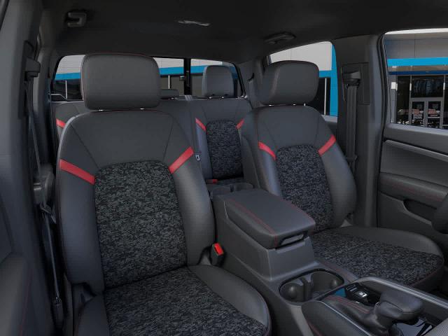 2025 Chevrolet Colorado Vehicle Photo in MOON TOWNSHIP, PA 15108-2571