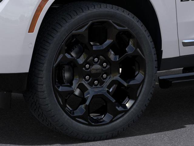 2025 GMC Yukon Vehicle Photo in TOPEKA, KS 66609-0000