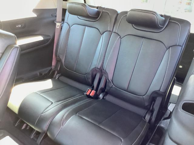 2023 Jeep Grand Cherokee L Vehicle Photo in Gardner, MA 01440