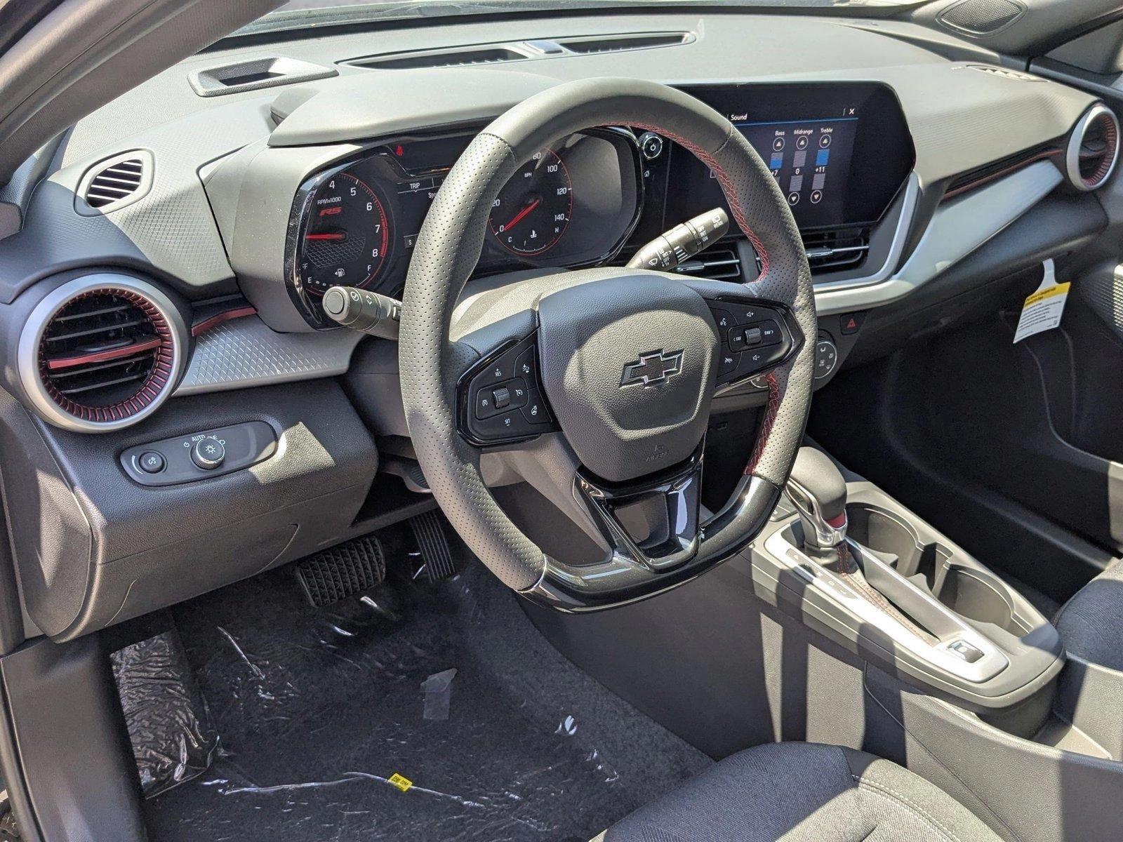 2025 Chevrolet Trax Vehicle Photo in PEMBROKE PINES, FL 33024-6534