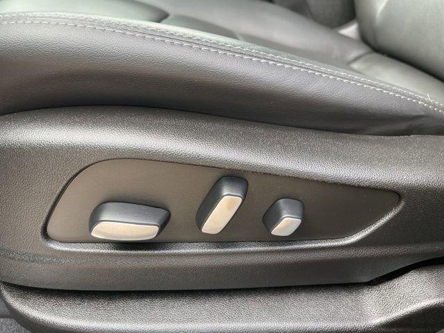 2022 Cadillac XT5 Vehicle Photo in MEDINA, OH 44256-9631