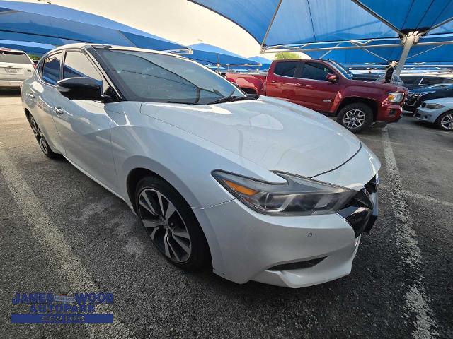 2017 Nissan Maxima Vehicle Photo in DENTON, TX 76210-9321