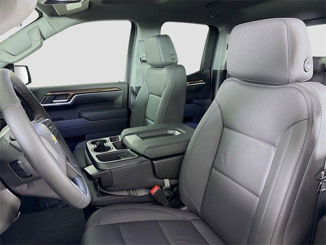 2025 Chevrolet Silverado 1500 Vehicle Photo in PUYALLUP, WA 98371-4149