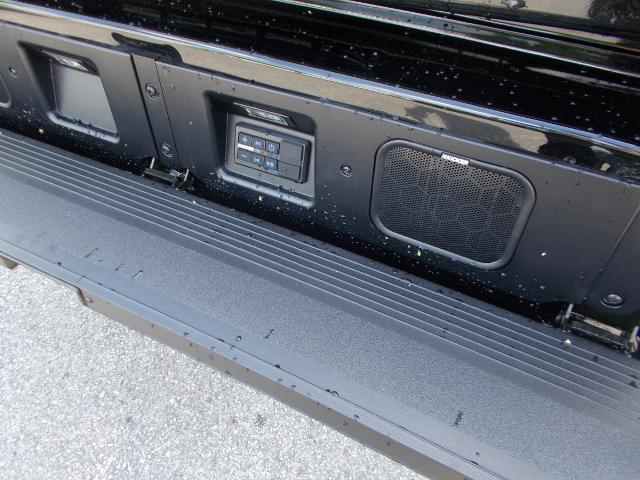 2025 GMC Sierra 3500HD Vehicle Photo in LOWELL, MA 01852-4336