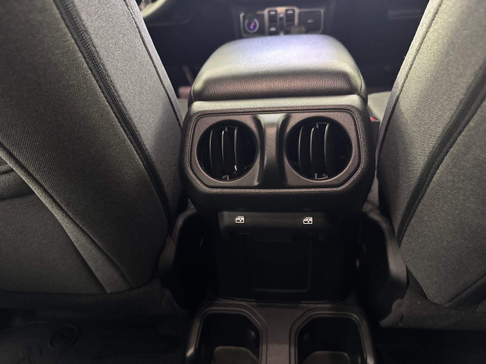 2024 Jeep Gladiator Vehicle Photo in GEORGETOWN, TX 78626-7508