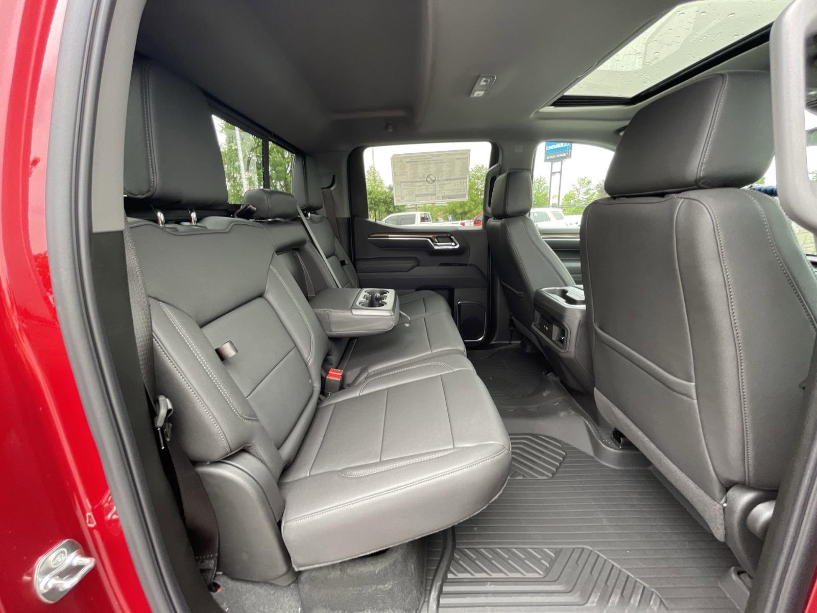 2025 Chevrolet Silverado 1500 Vehicle Photo in BENTONVILLE, AR 72712-4322